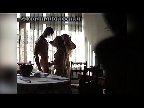 ❤️ Sexvänner bjuder in en gigantisk man och en trekant med honom ❤❌ Fuckvideo at sv.porno-flix.ru ❌